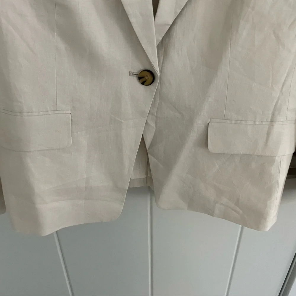 Quince Cream Single-Button Linen Blazer - Picture 3 of 9